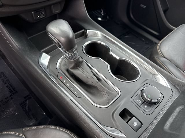 Used 2021 Chevrolet Traverse RS FWD image 19