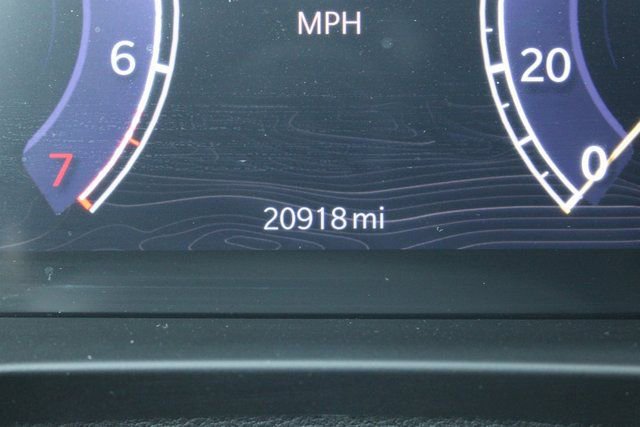 Used 2025 Jeep Grand Cherokee Laredo w/ Luxury Tech Group I AWD/4WD image 27