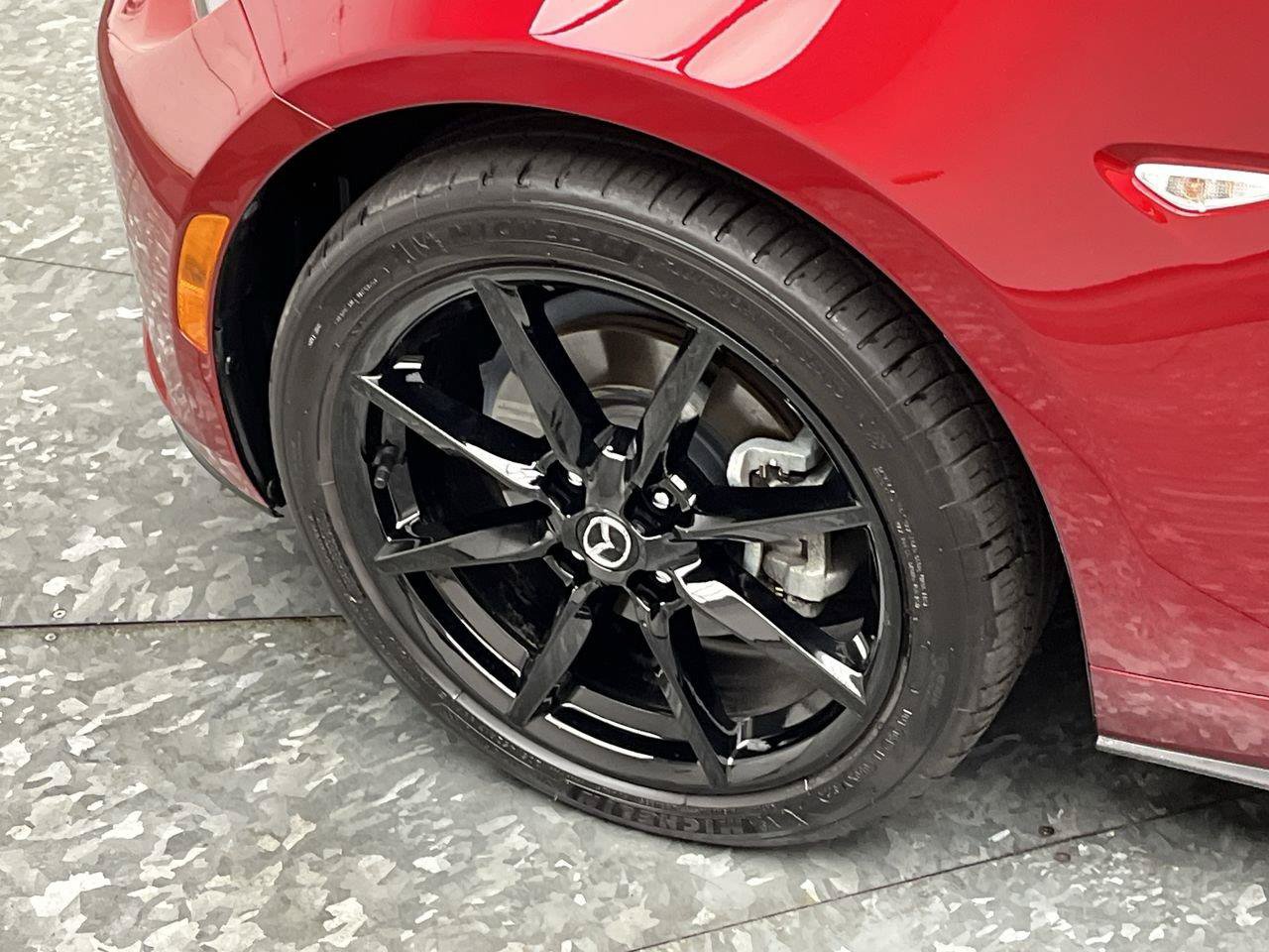 Used 2021 MAZDA MX-5 Miata RF Grand Touring RWD image 26