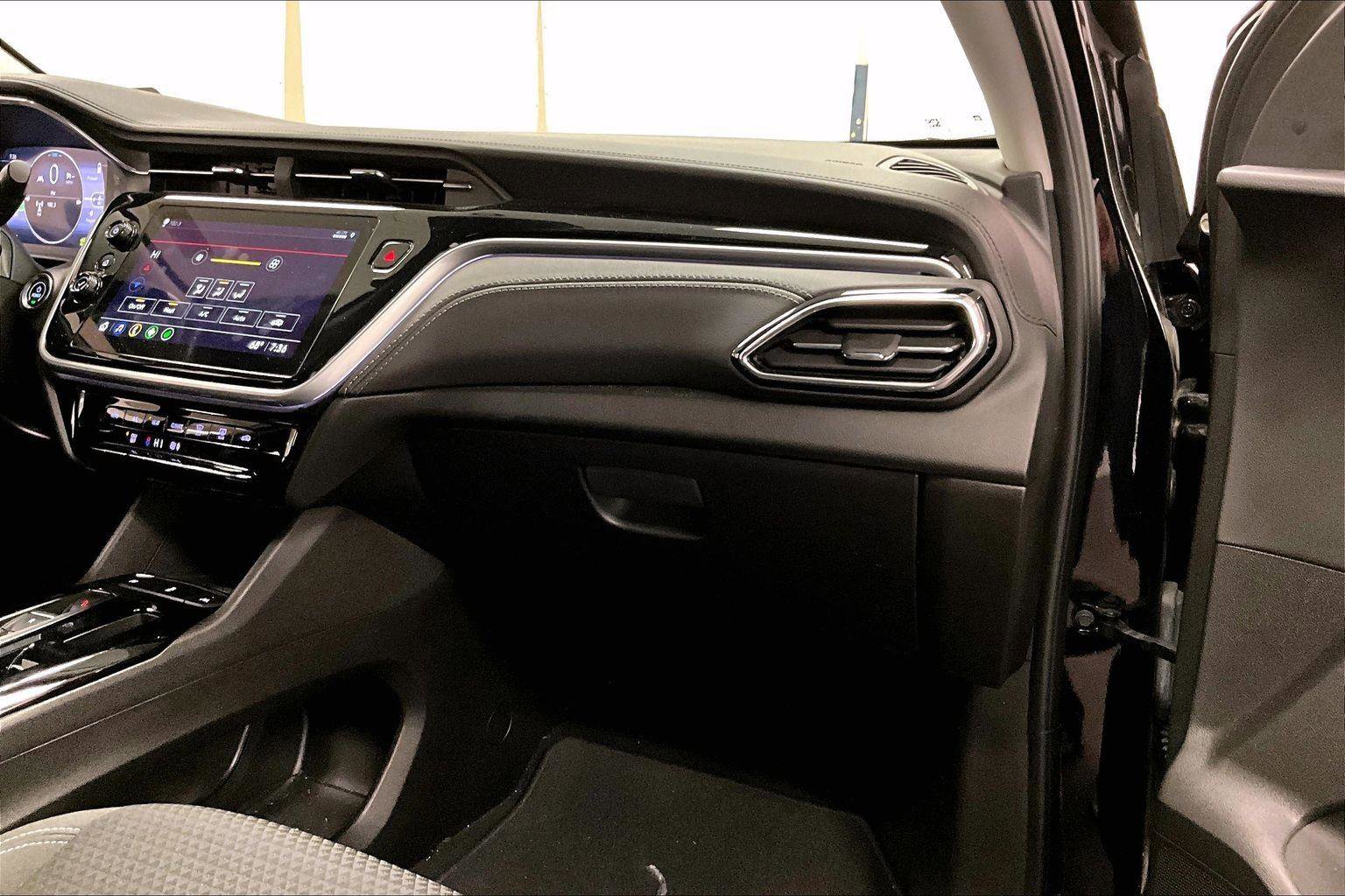 Used 2023 Chevrolet Bolt EUV LT w/ Driver Confidence Package image 15