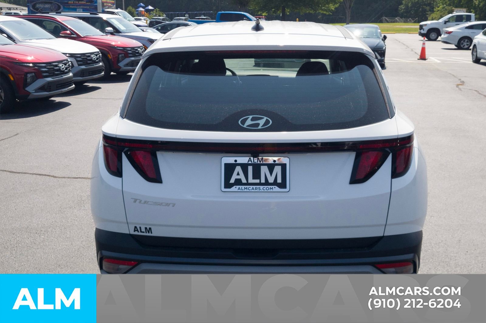 Used 2025 Hyundai Tucson SE image 7