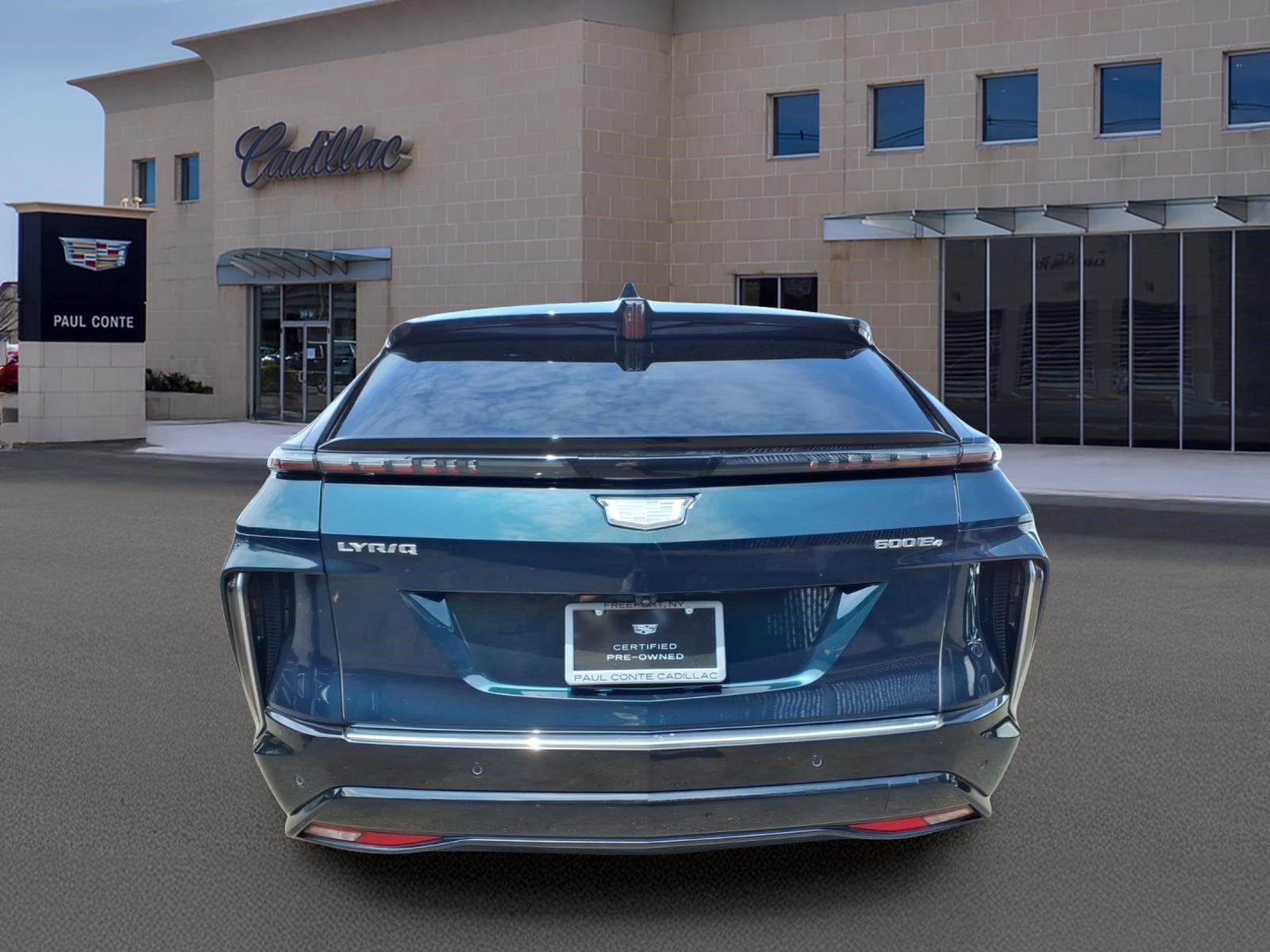 Certified 2024 Cadillac Lyriq Luxury AWD/4WD image 6