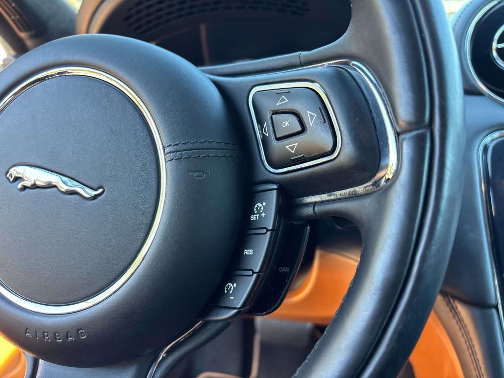 Used 2013 Jaguar XJ 4dr Sdn RWD RWD image 18