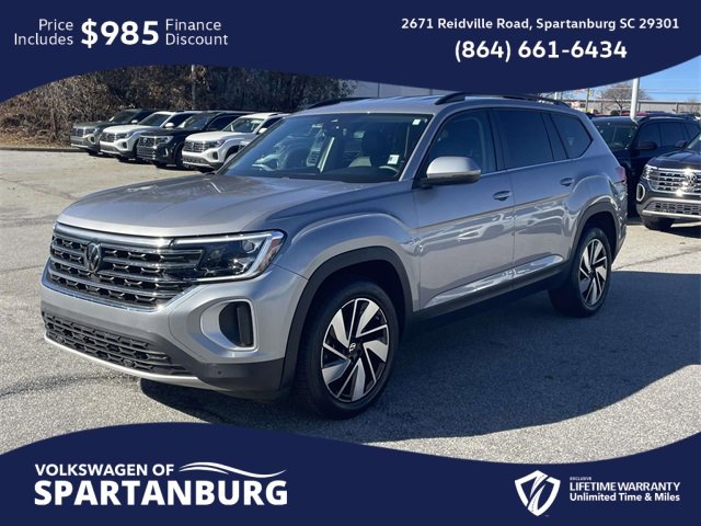 Used 2024 Volkswagen Atlas SE image 3