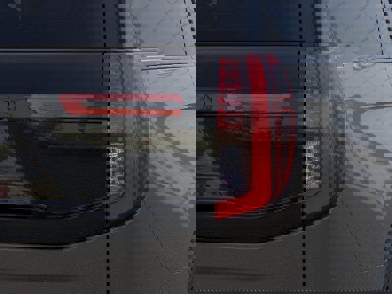 New 2026 Ford Expedition Platinum image 21