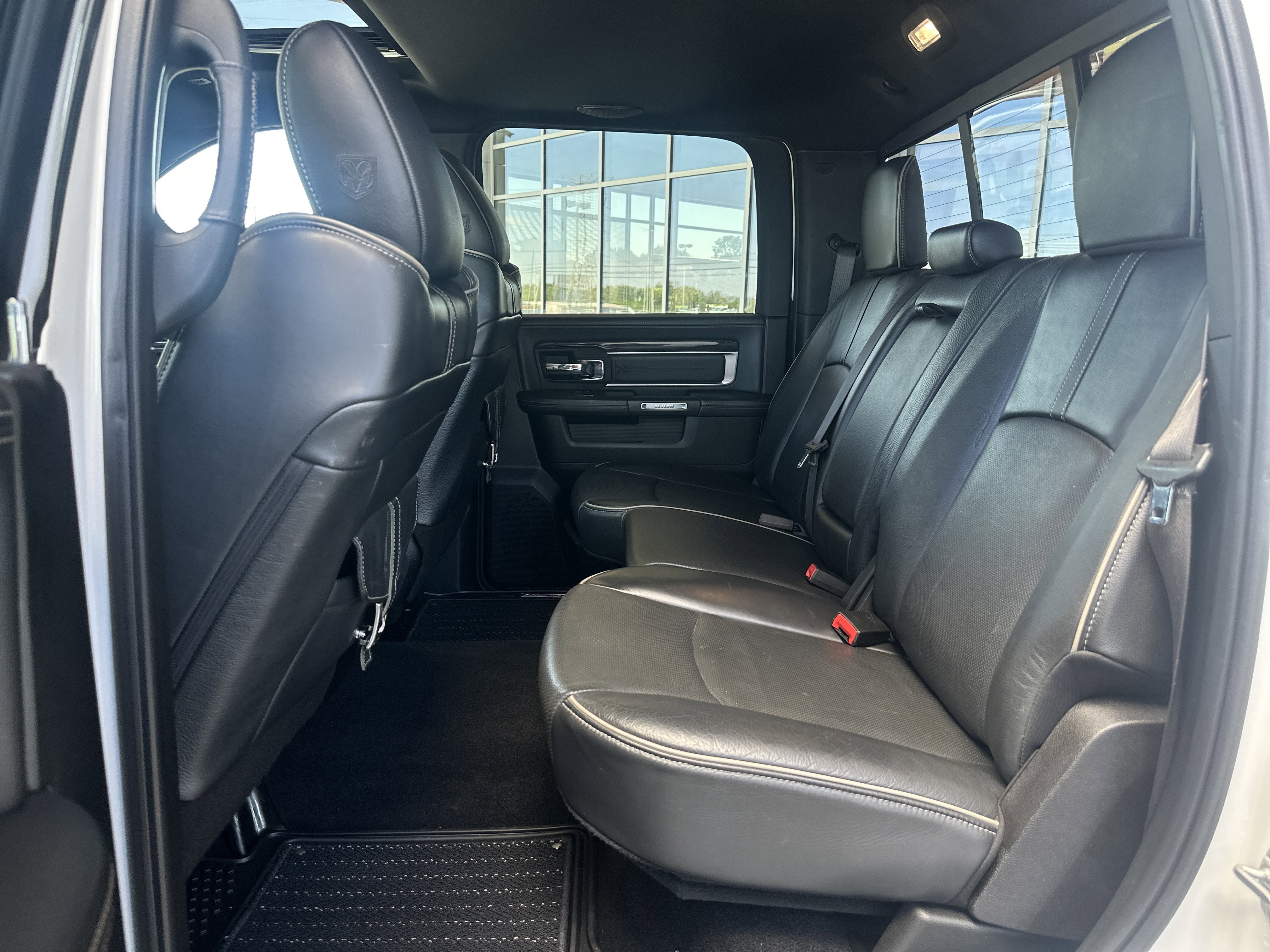 Used 2018 RAM 3500 Laramie Longhorn image 20