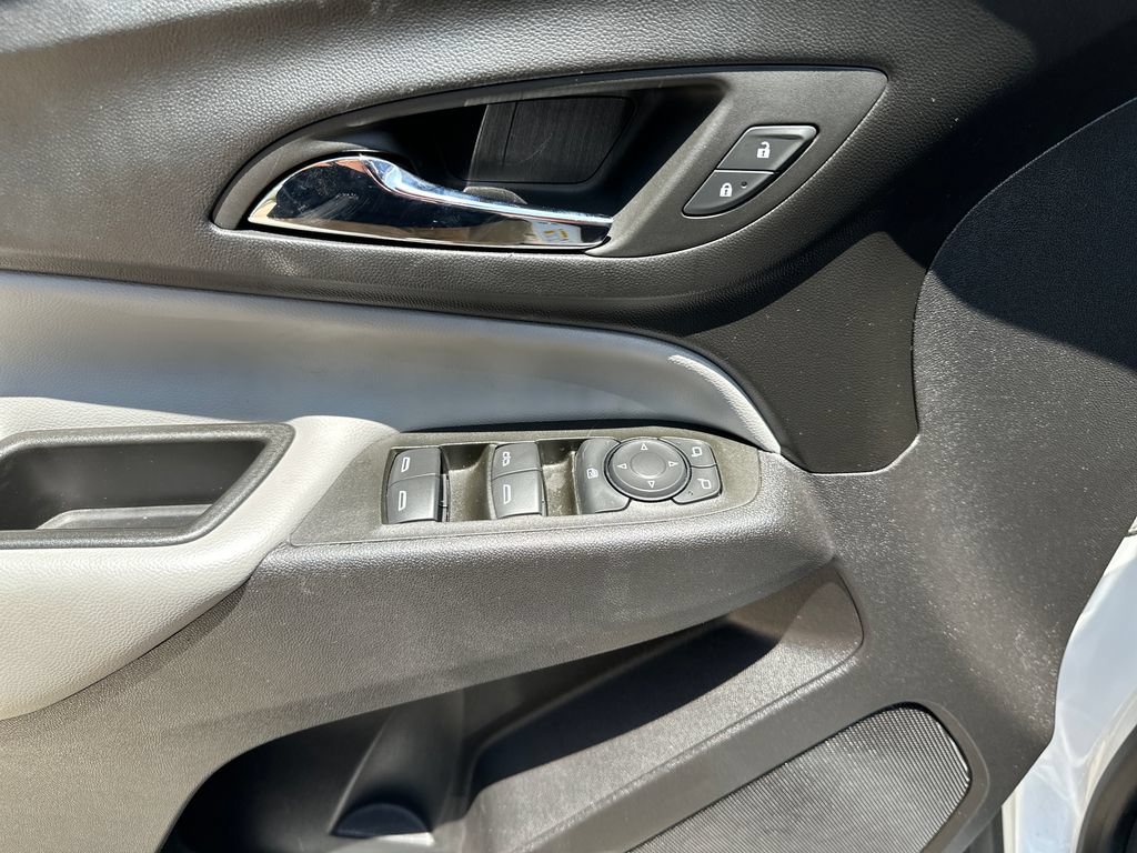 Used 2024 Chevrolet Equinox LS w/ LS Convenience Package FWD image 19