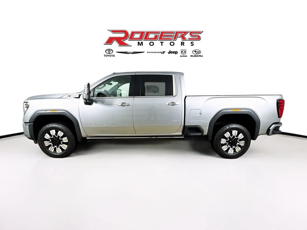 Used 2025 GMC Sierra 3500 Denali w/ Denali Reserve Package AWD/4WD image 9