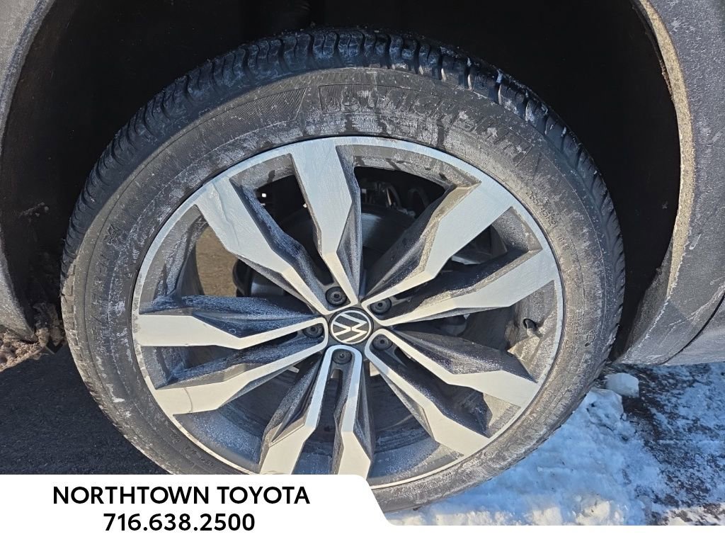 Used 2021 Volkswagen Atlas SEL Premium image 5