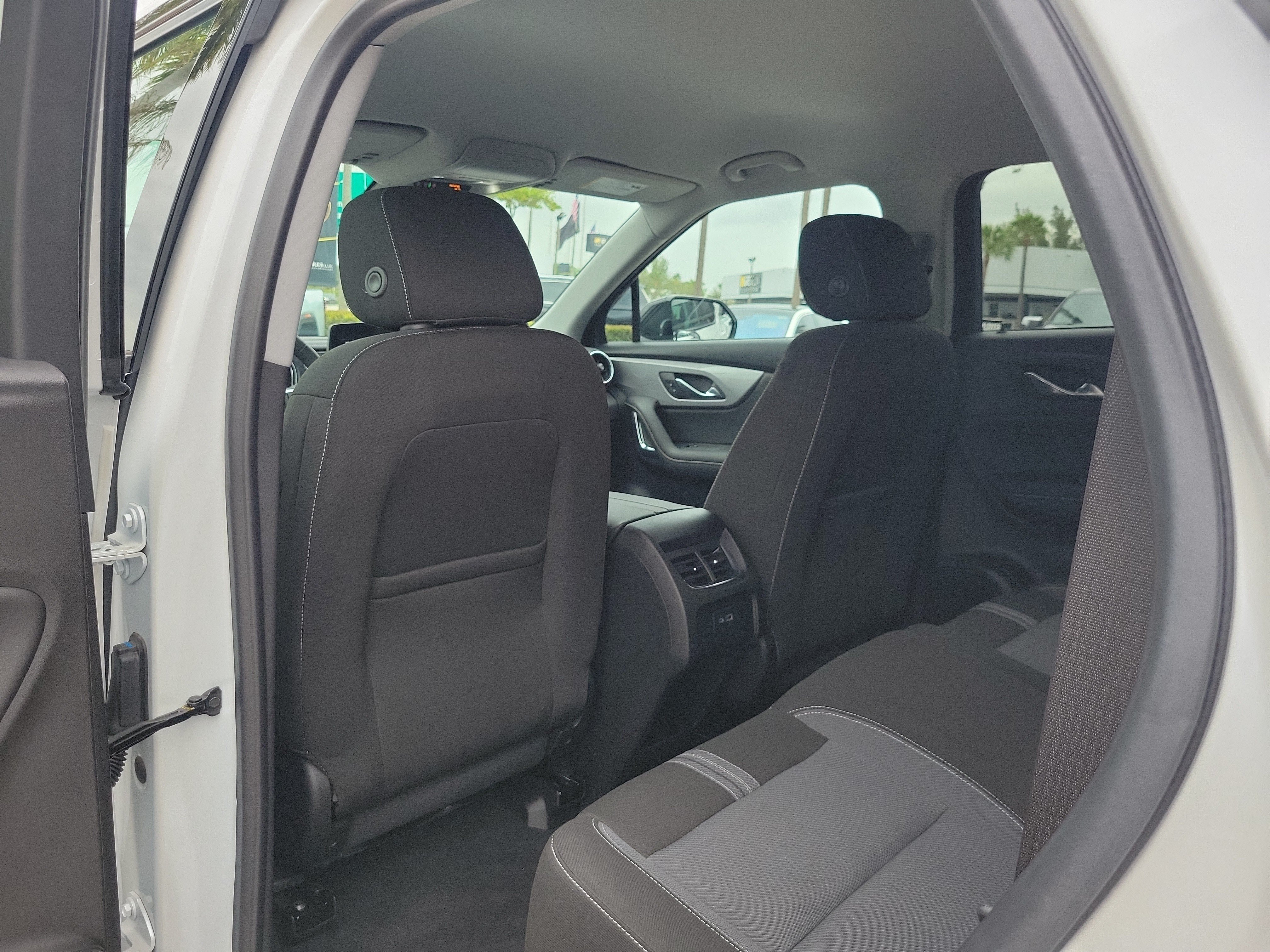 Used 2024 Chevrolet Blazer LT w/ Convenience Package FWD image 14