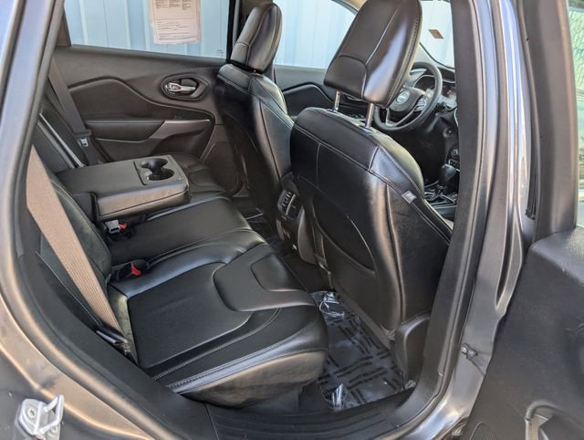 Used 2022 Jeep Cherokee Limited image 30