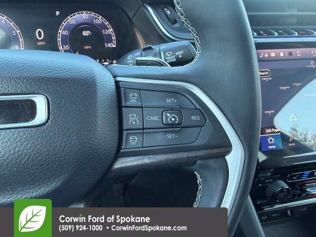 Used 2023 Jeep Grand Cherokee L Limited w/ Luxury Tech Group II AWD/4WD image 25