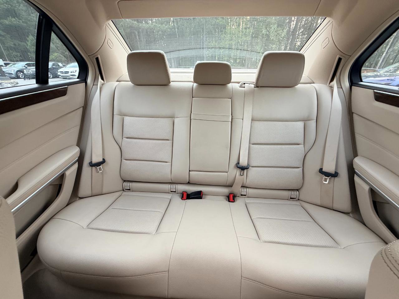 Used 2014 Mercedes-Benz E 350 Sedan image 16