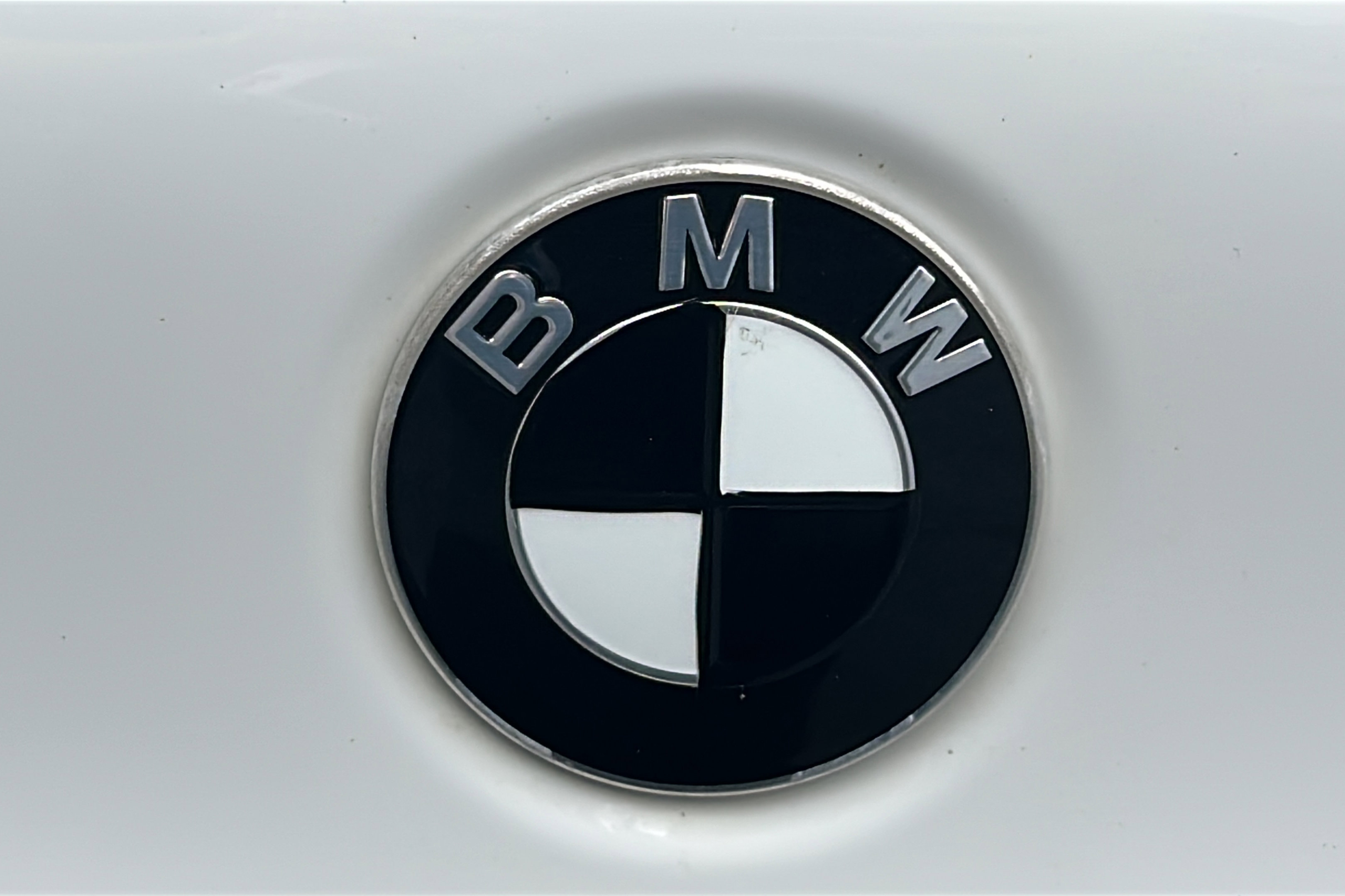 Used 2018 BMW M550i xDrive image 9