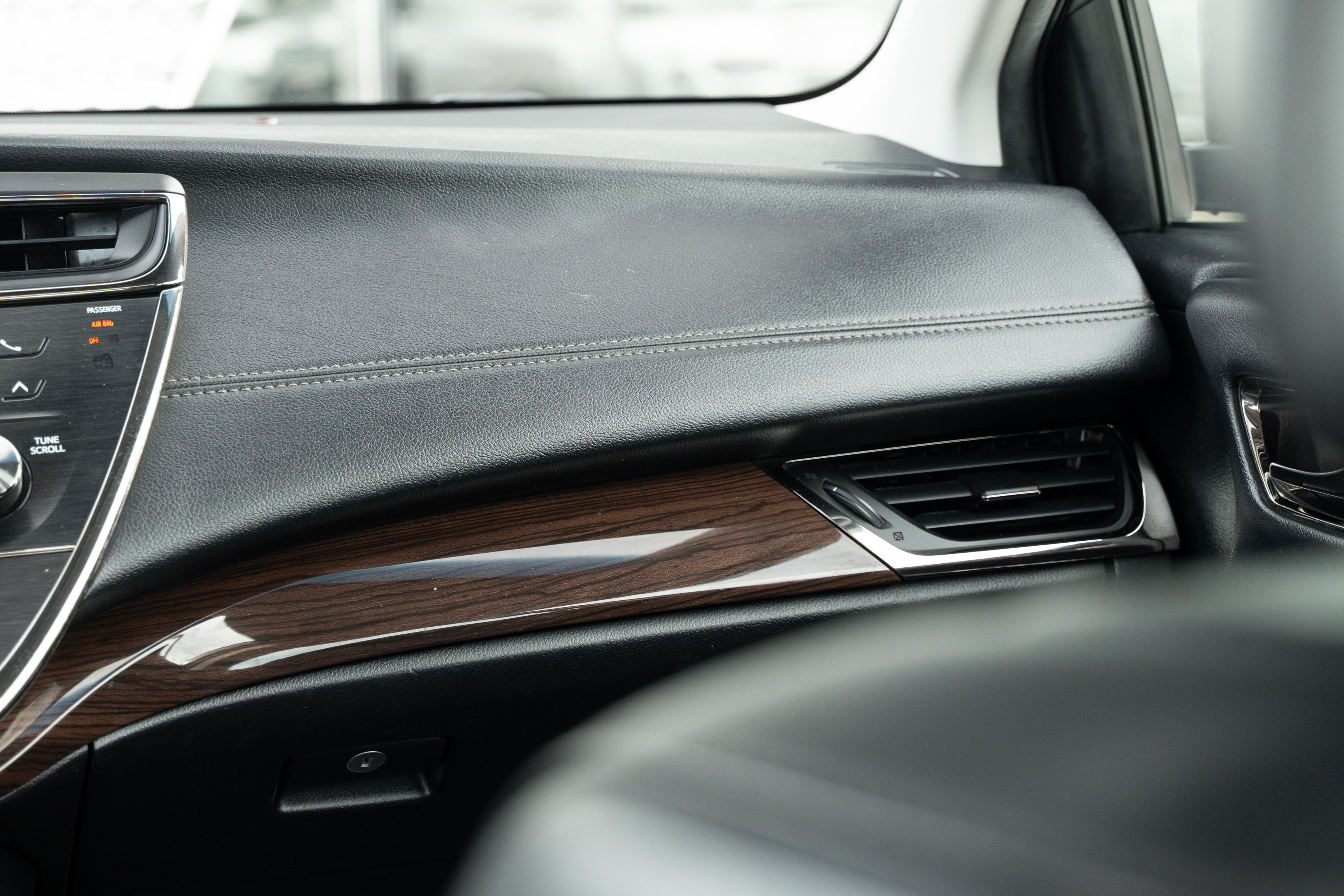 Used 2015 Toyota Avalon XLE Touring FWD image 14