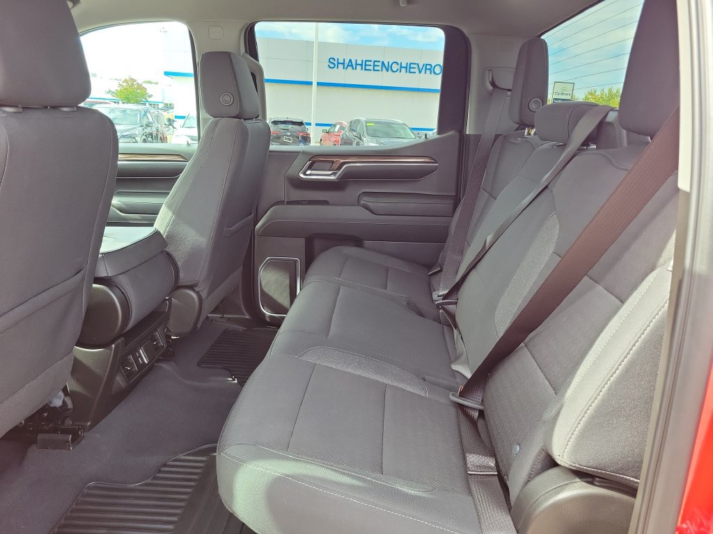 Used 2024 Chevrolet Silverado 1500 LT AWD/4WD image 23