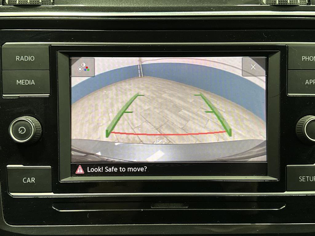 Used 2018 Volkswagen Tiguan S image 8