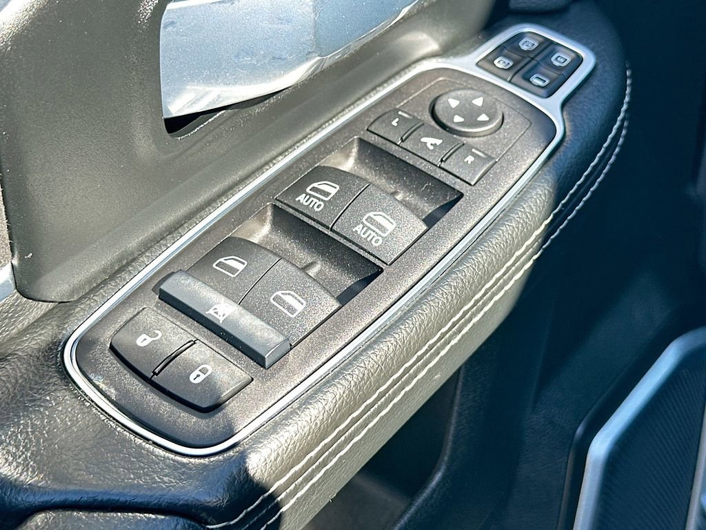 Used 2024 RAM 3500 Laramie w/ Chrome Bumper Package AWD/4WD image 18