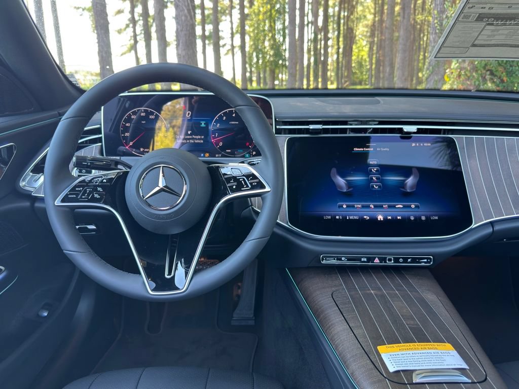 Used 2026 Mercedes-Benz E 350 Sedan image 3