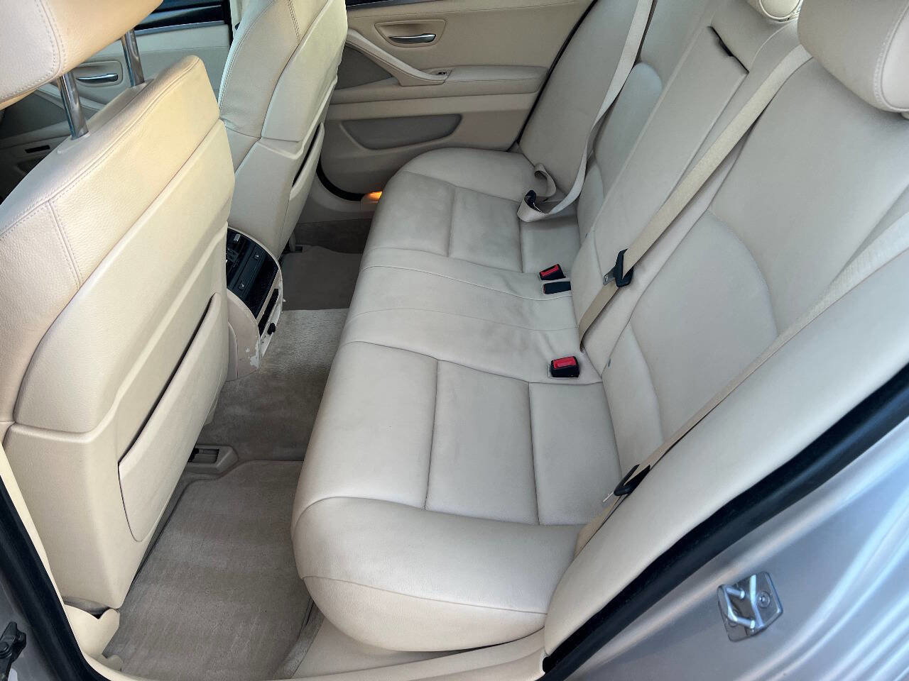 Used 2011 BMW 535i xDrive Sedan image 21