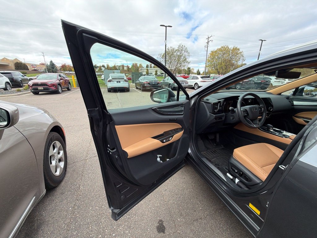 Used 2023 Lexus NX 350 AWD image 29