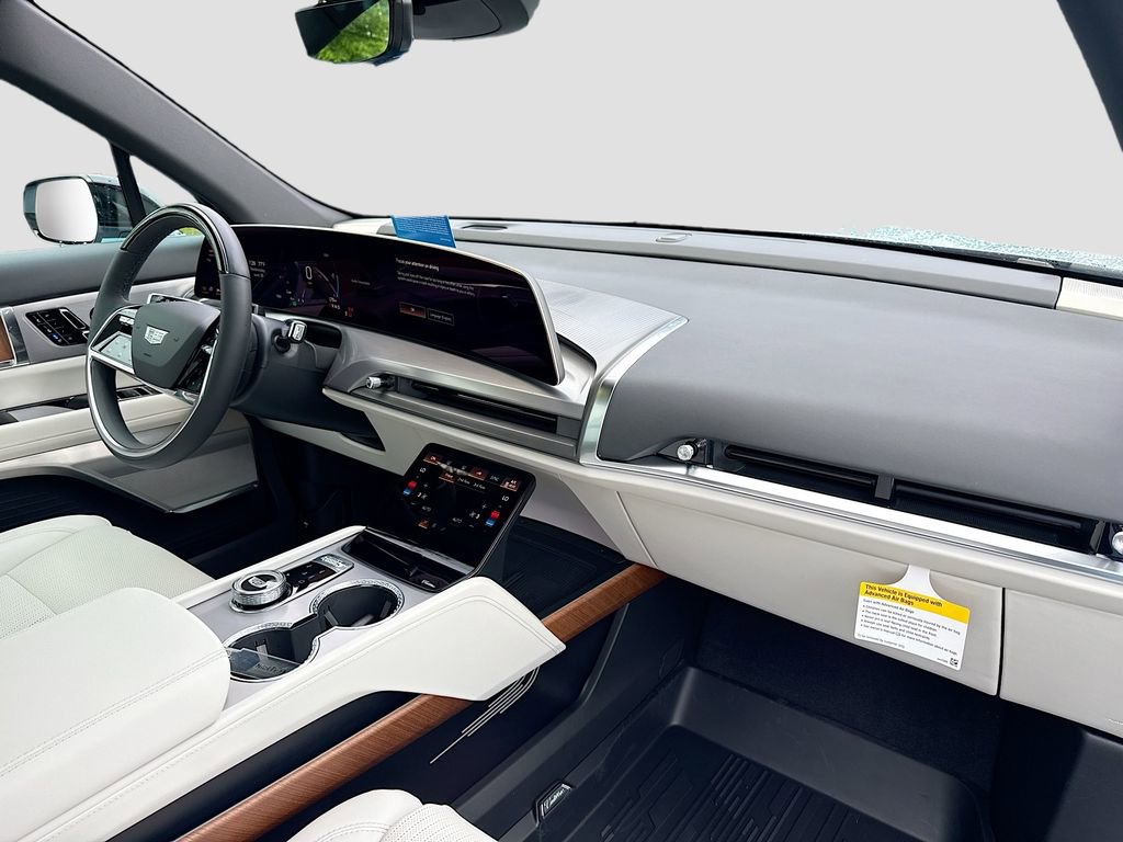 New 2026 Cadillac Vistiq Sport w/ LPO, Floor Liner Package image 32