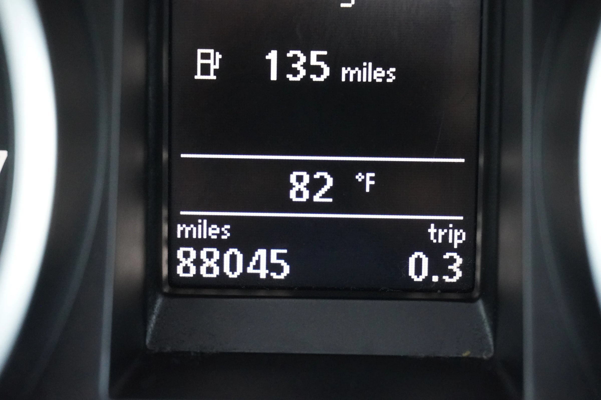 Used 2011 Volkswagen Golf 2-Door FWD image 15
