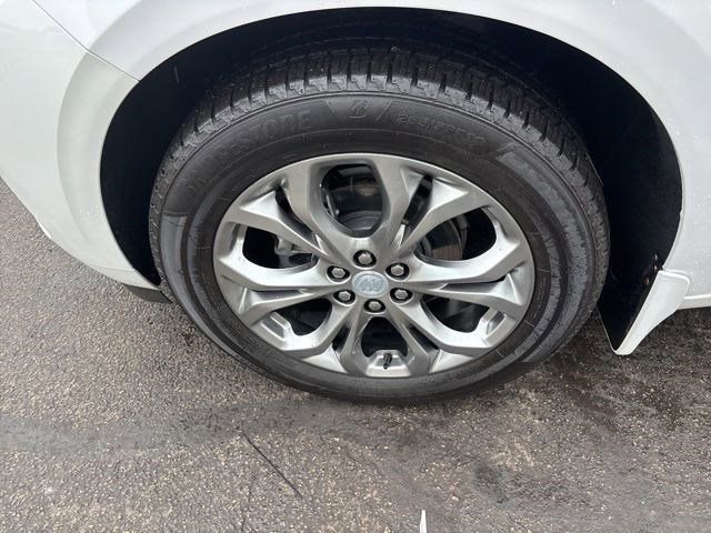 Used 2021 Buick Enclave Avenir image 48