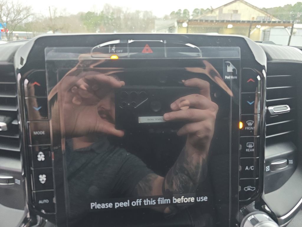 New 2026 RAM 1500 4x4 Crew Cab image 21