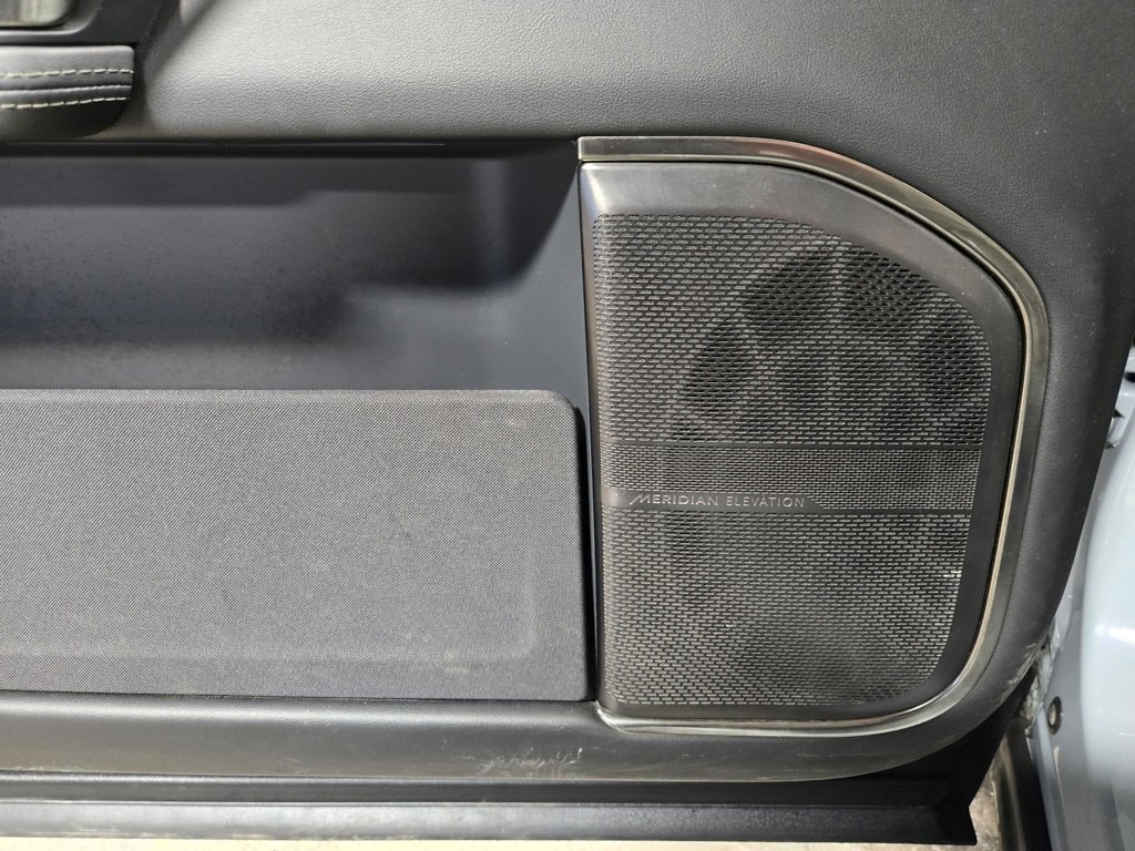 Used 2022 Rivian R1T Adventure image 9