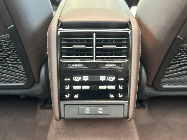 New 2026 Porsche Cayenne Electric AWD/4WD image 38