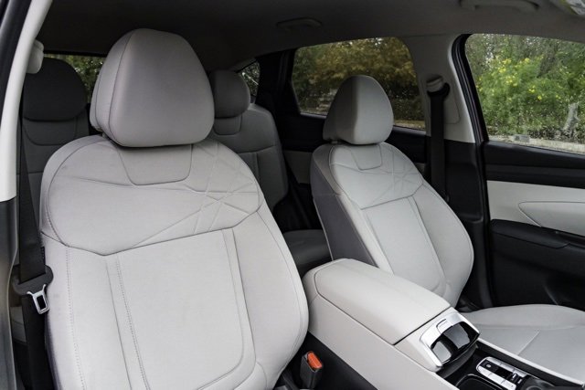 New 2026 Hyundai Tucson SE image 25