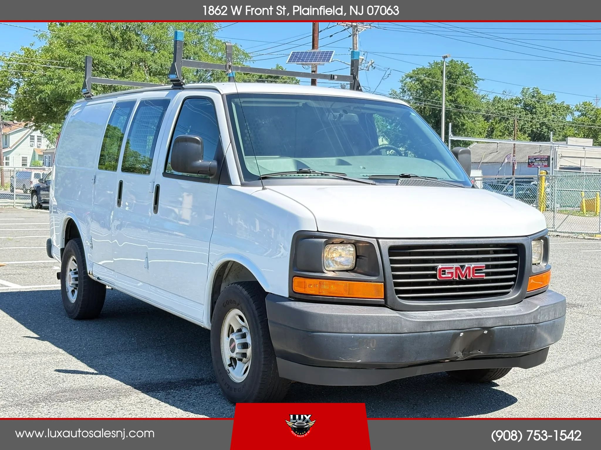 Used 2017 GMC Savana 2500 RWD image 4