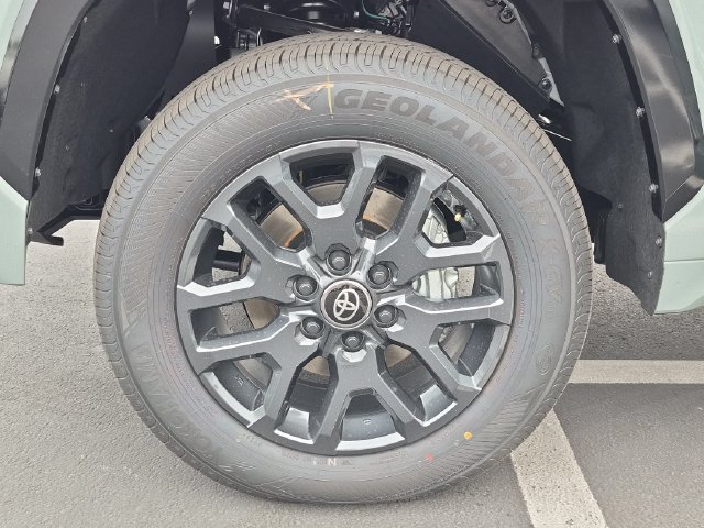 New 2026 Toyota Tundra Platinum AWD/4WD image 28