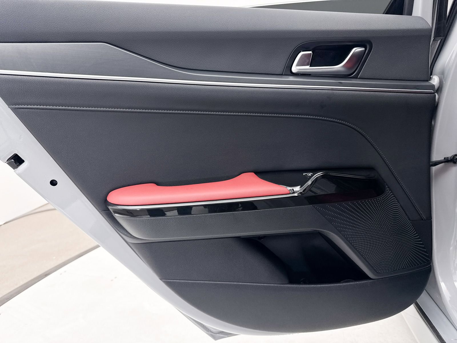 Used 2025 Kia K5 GT-Line w/ GT-Line Premium Package image 34