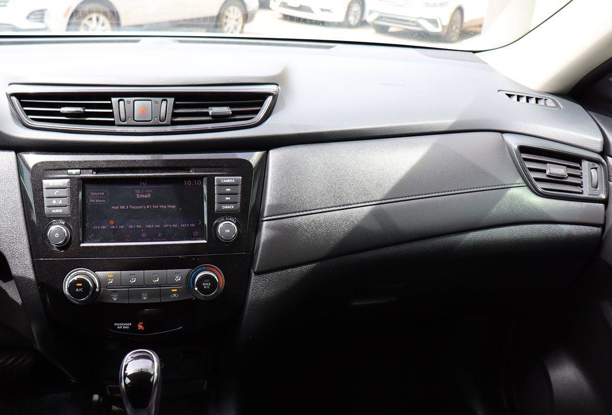 Used 2018 Nissan Rogue S FWD image 44