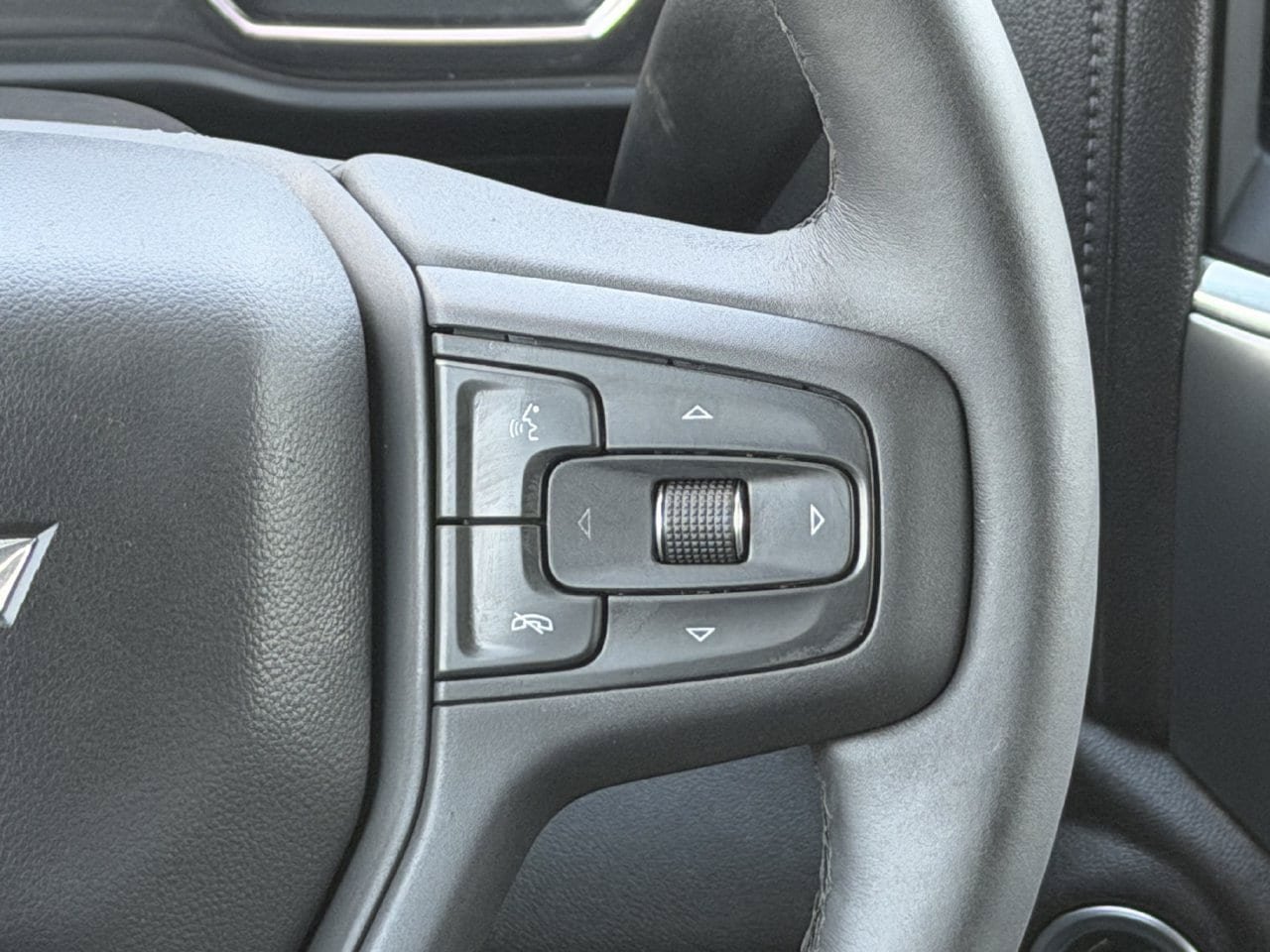 Used 2021 Chevrolet Silverado 1500 RST AWD/4WD image 14