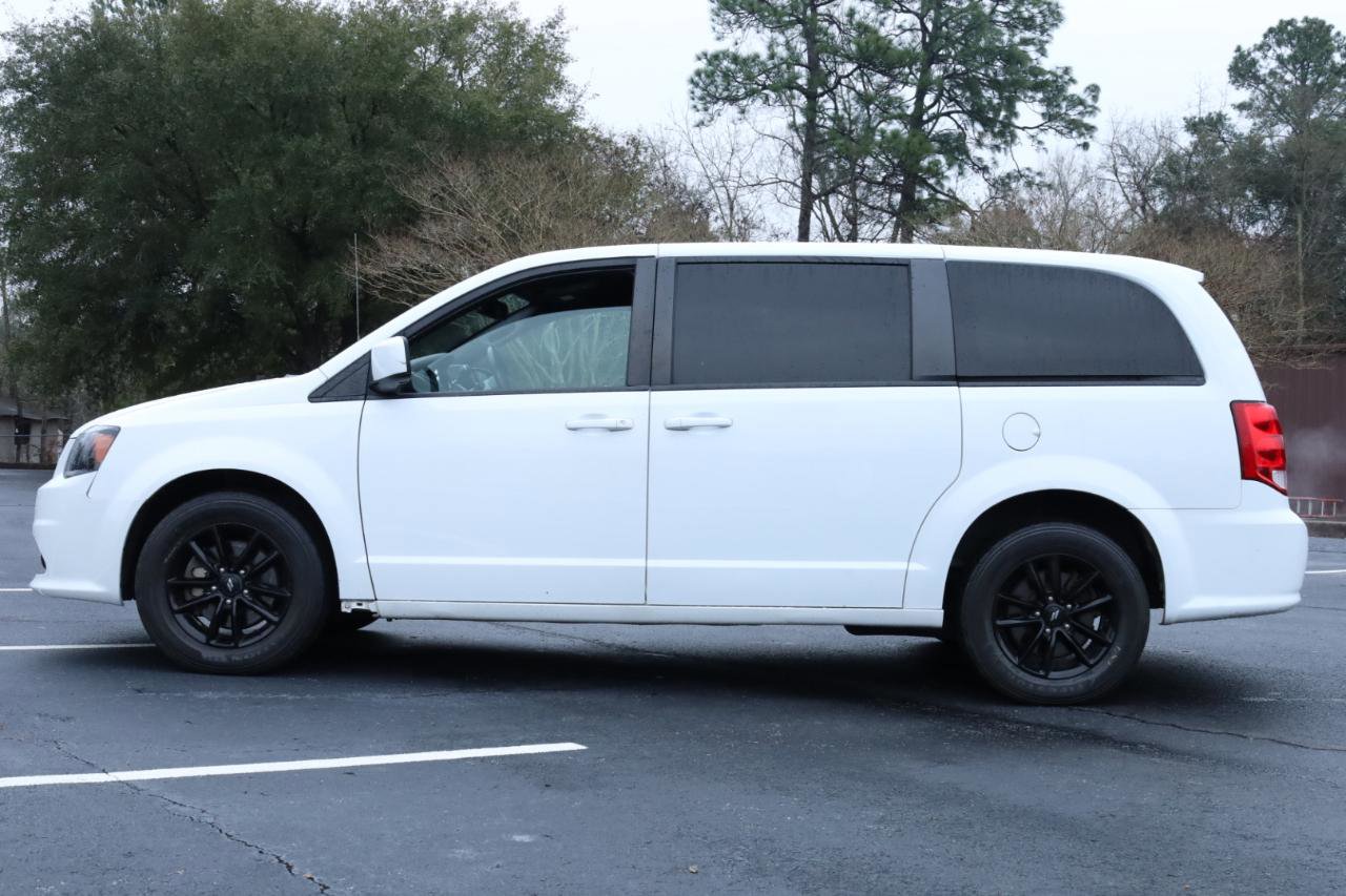 Used 2020 Dodge Grand Caravan GT image 2