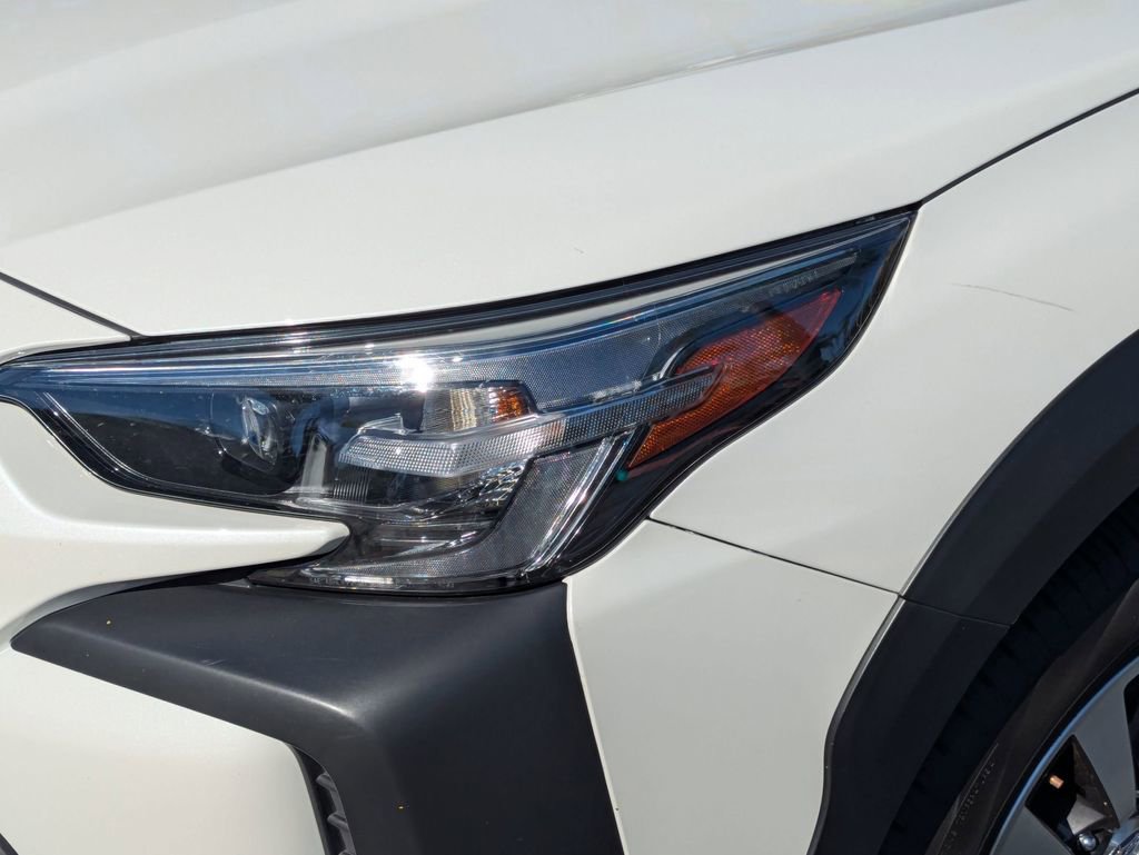 Used 2025 Subaru Outback Premium image 11