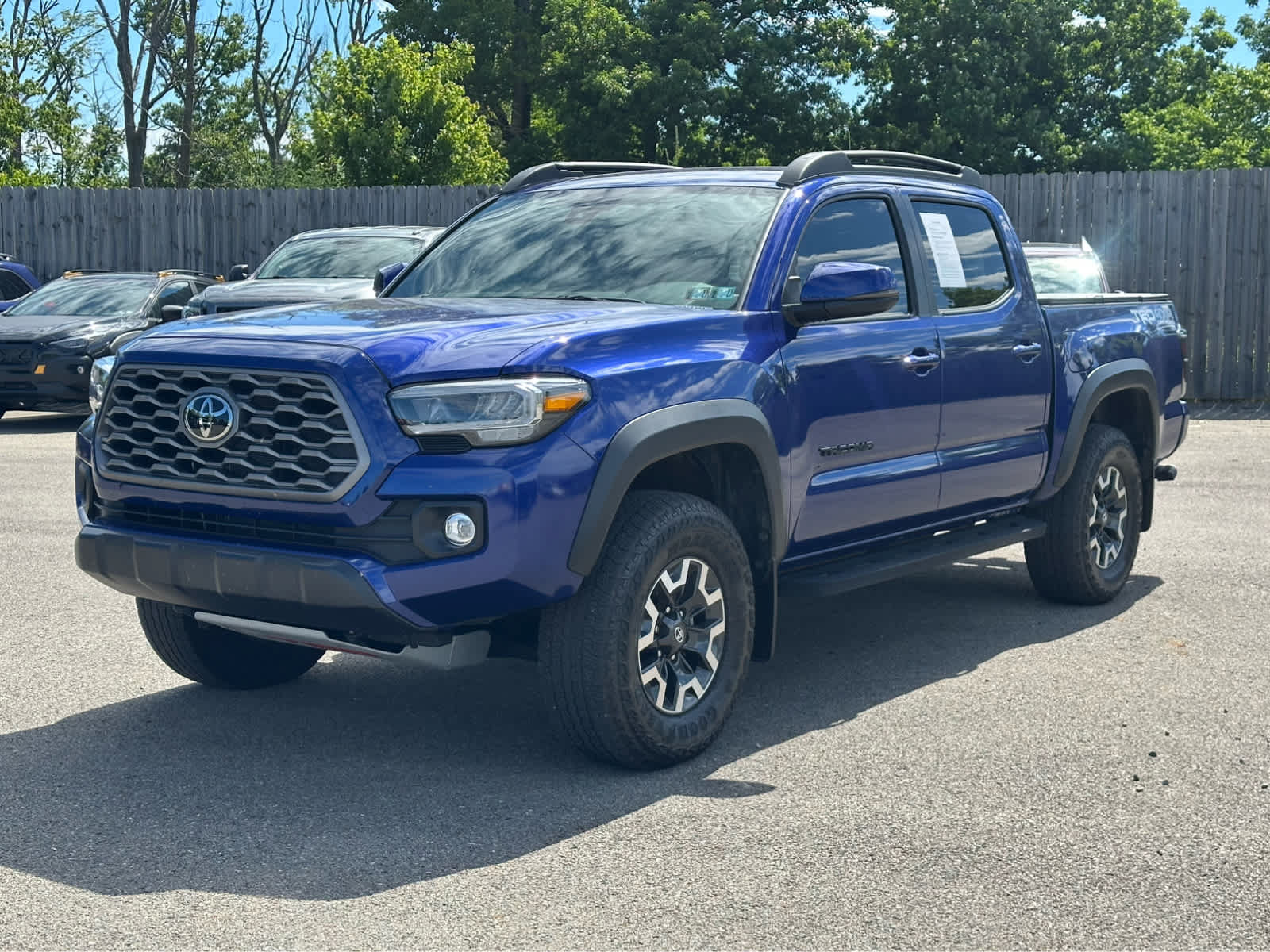 Used 2023 Toyota Tacoma TRD Off-Road w/ Technology Package AWD/4WD image 1