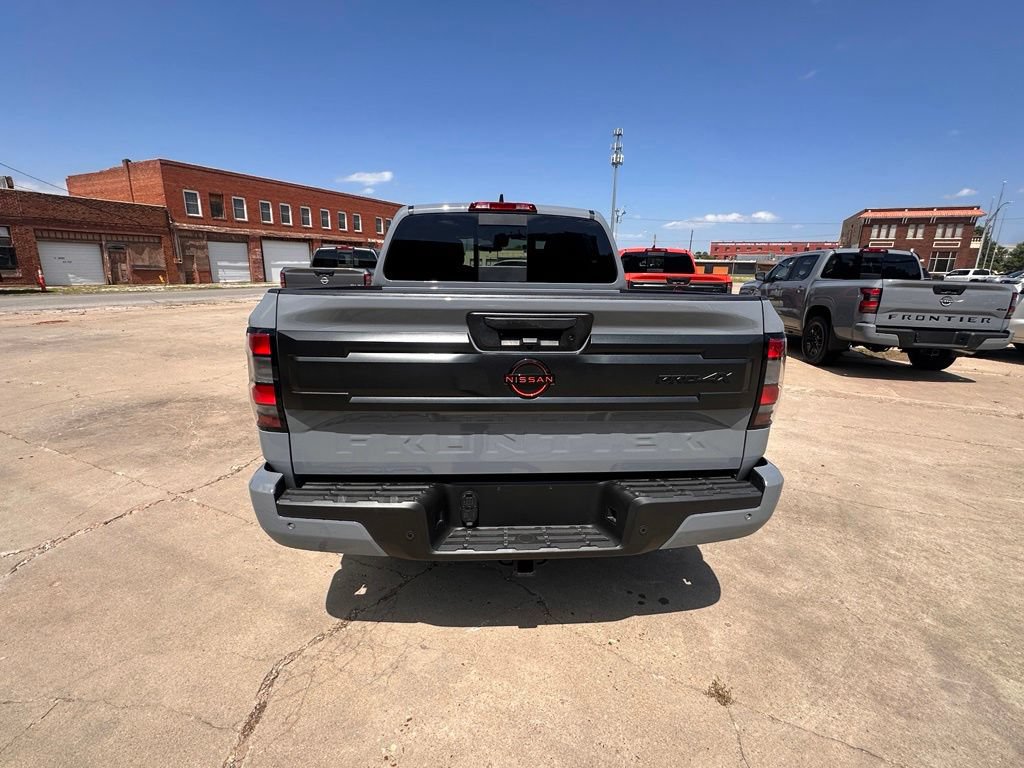 Used 2025 Nissan Frontier PRO-4X w/ Pro Convenience Package AWD/4WD image 5
