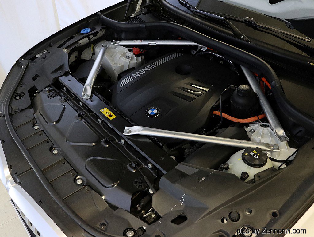 Used 2026 BMW X5 xDrive50e w/ Climate Comfort Package image 41