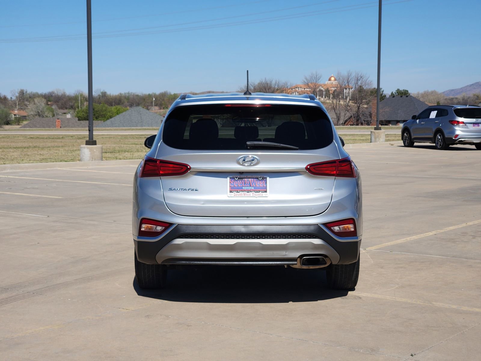 Used 2020 Hyundai Santa Fe SE image 8