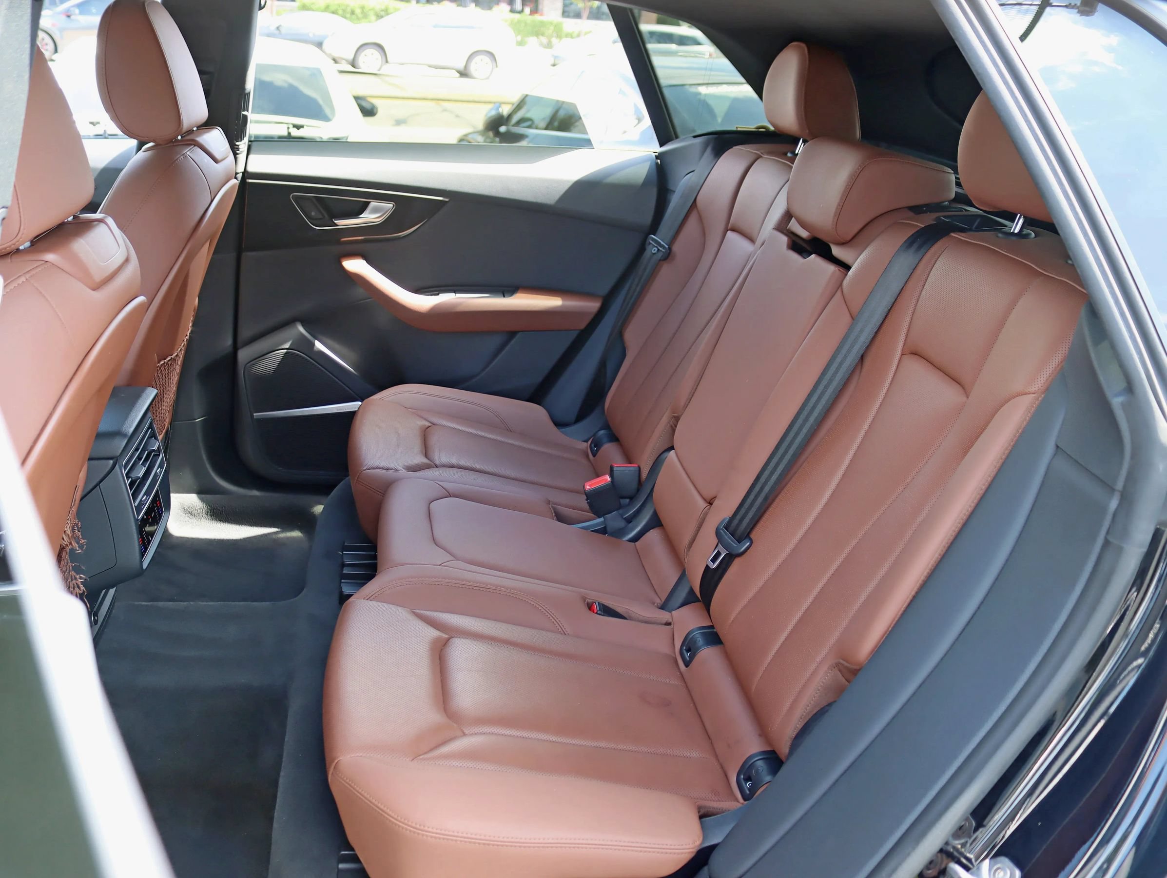 Used 2020 Audi Q8 Premium Plus w/ Premium Plus Package AWD/4WD image 31