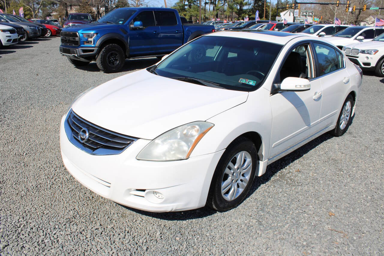 Used 2010 Nissan Altima 2.5 SL w/ SL Pkg image 2