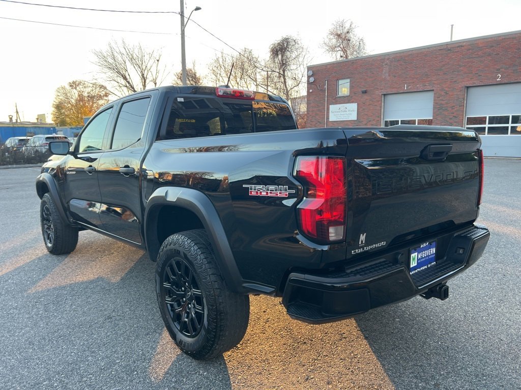 Used 2024 Chevrolet Colorado Trail Boss w/ Advanced Trailering Package image 3