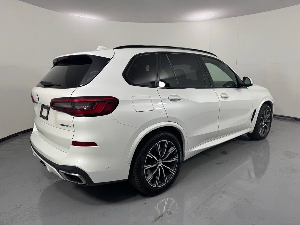 Used 2019 BMW X5 xDrive50i w/ M Sport Package AWD/4WD image 7