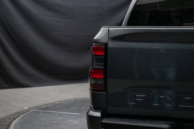 Used 2024 Nissan Frontier SL w/ Technology Package image 13