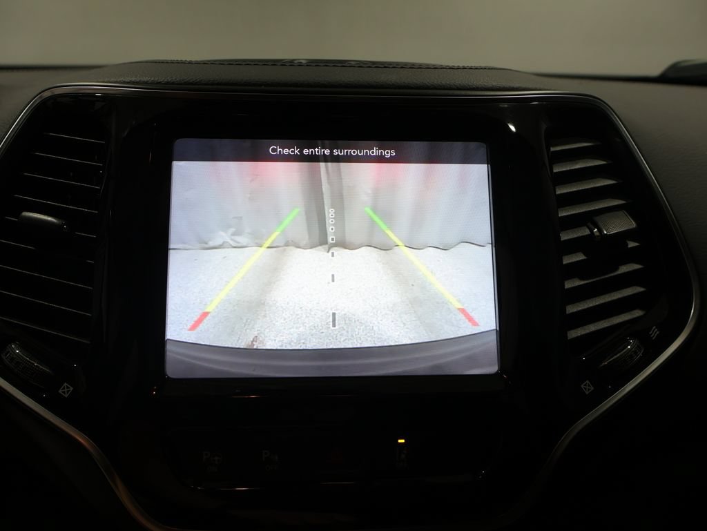 Used 2021 Jeep Cherokee Limited AWD/4WD image 26