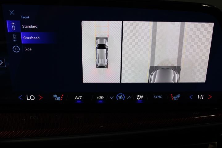 New 2026 Chevrolet Traverse Z71 w/ Enhanced Driving Package image 56